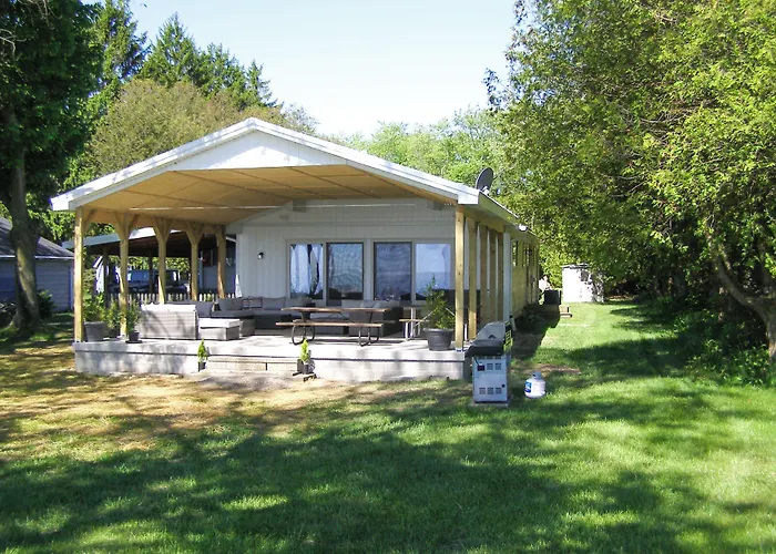 Lakefront Forestville Paradise W/ Private Beach!